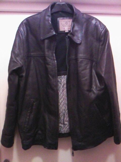 Geaca piele neagra barbati matlasata Ciro Citterio Anglia vezi Publi