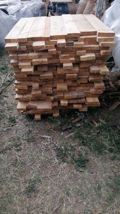 Сух дървен материал от бял бор