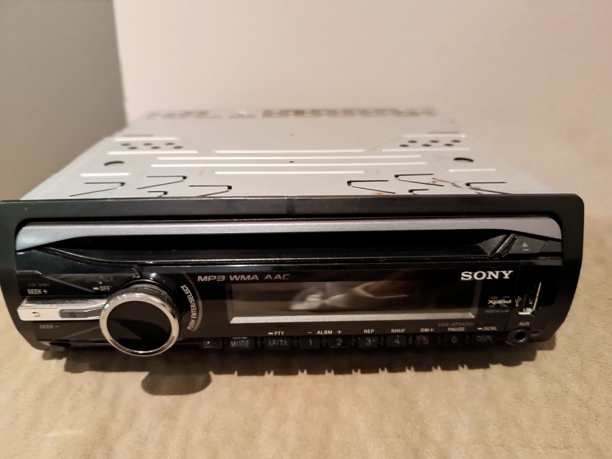 Sony CDX-GT540UI авто радио