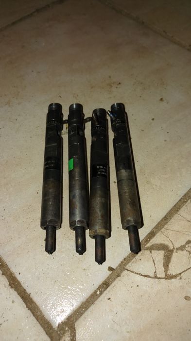 Set Injectoare și pompa de injectie 1.5dci