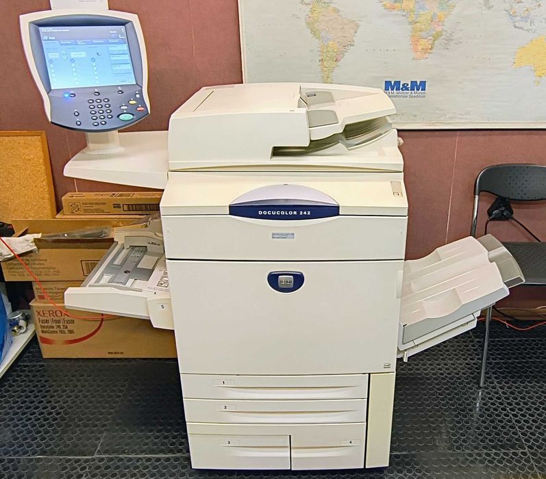 Цветен Принтер Ксерокс / Копир / Скенер Xerox Docucolor 242