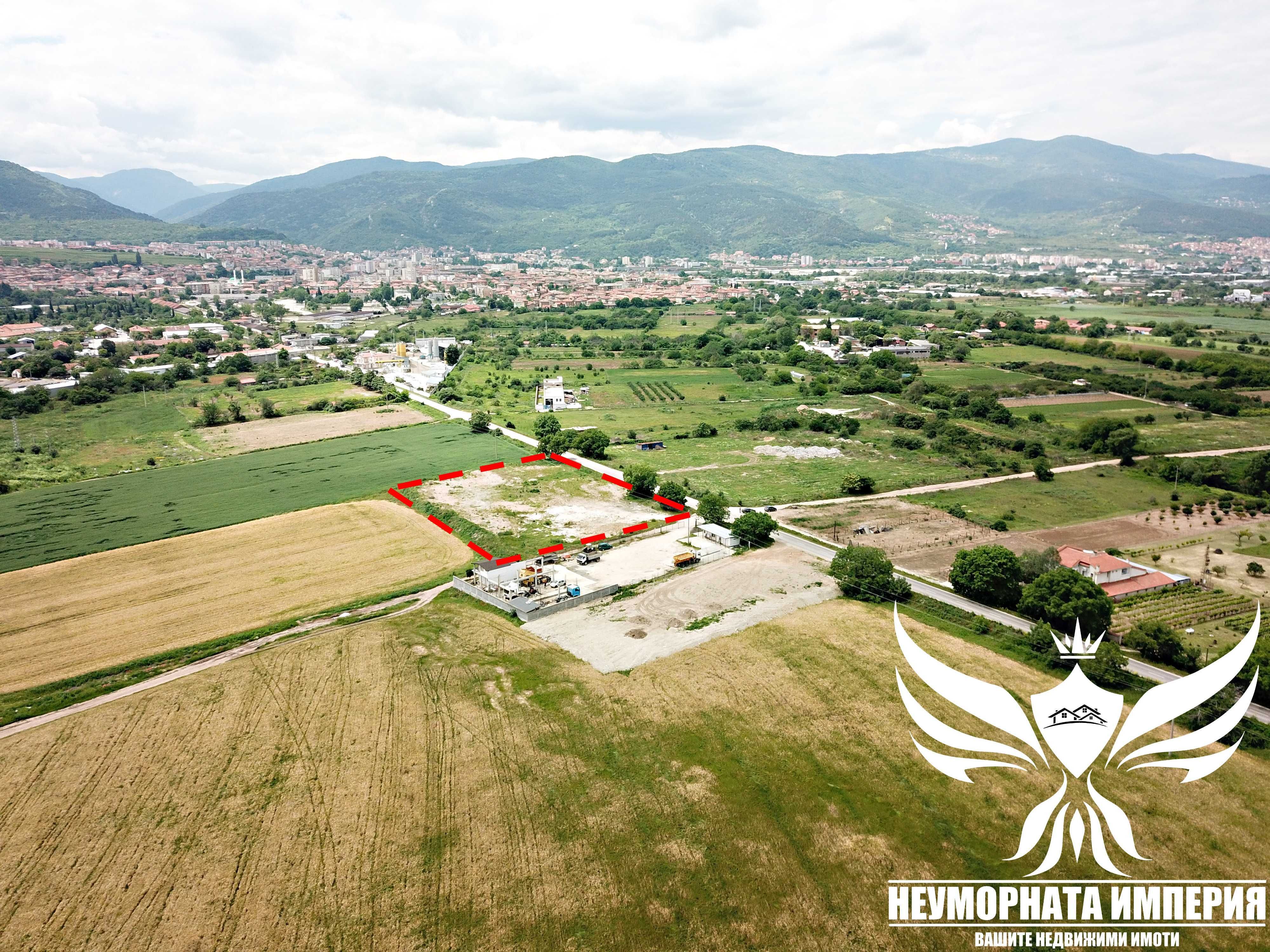 Под наем земя, парцел, паркинг 6240кв.м. в Асеновград, първа линия
