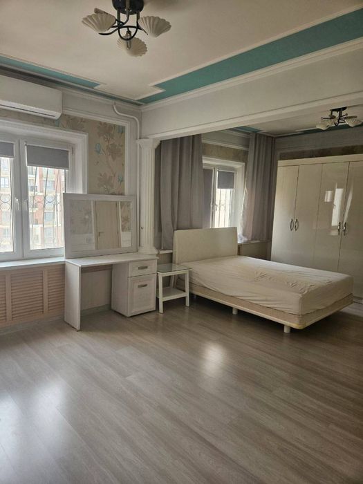 на: Айбеке  Мирабадский район Ор.р: Напротив ШохМедЦентр