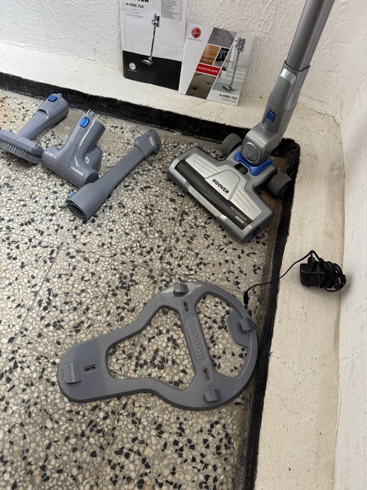 Вертикална Безжична Прахосмукачка - Hoover H-Free 700 3в1 HF722G, 22V!