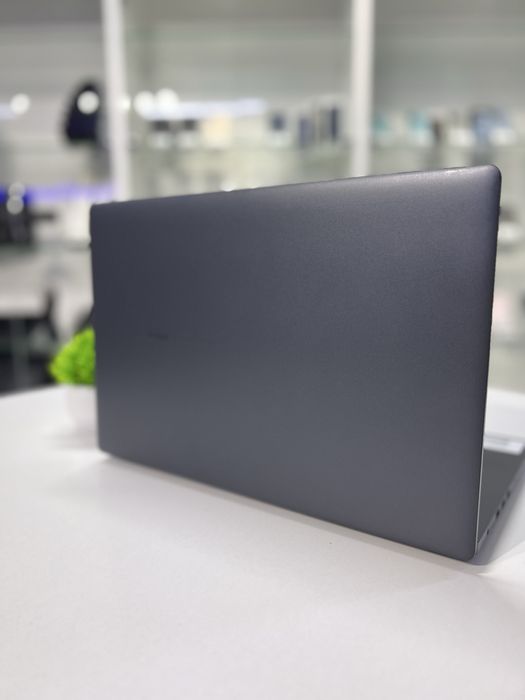 Redmi core i3-11 Ram 8 Gb SSD 256 gb