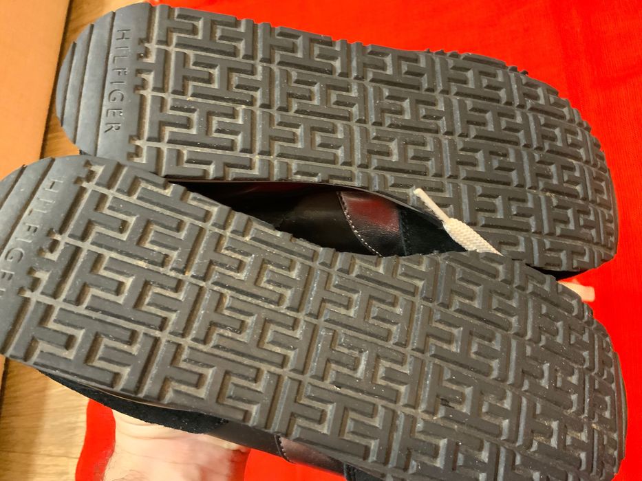 Tommy Hilfiger-оригинални обувки 42 размер