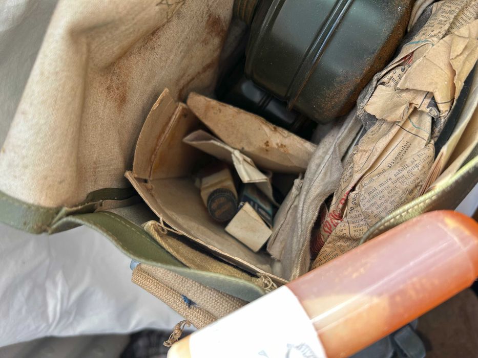 Masti de gaz in geanti originala cu toate accesoriile