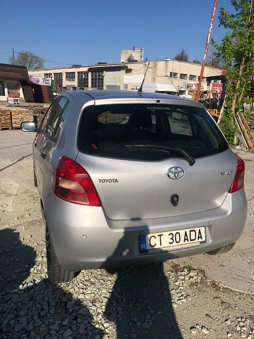 Toyota Yaris 85000 de km reali,urgent.