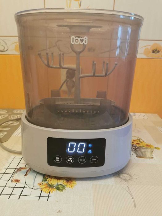 Sterilizator biberoane cu uscator Lovi