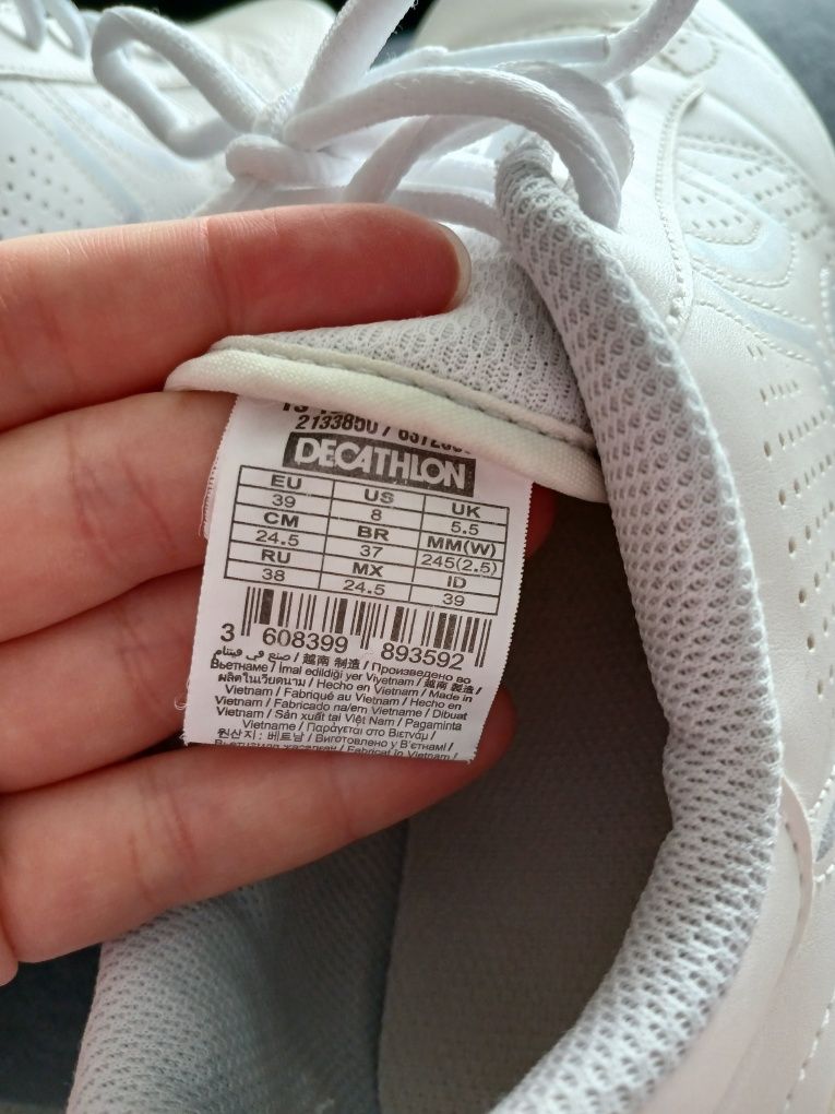 Бели маратонки Artengo Decathlon