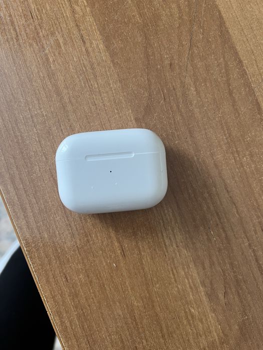 Зарядный кейс AirPods Pro 1 поколения модель А2190