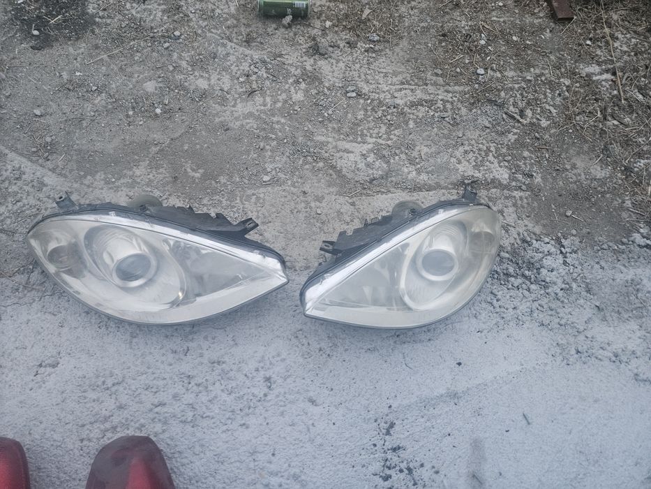 Faruri Peugeot 307 cu lupa facelift