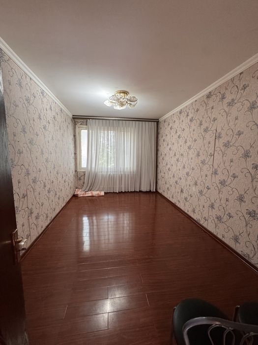 Chilonzor 16- balniysa roparasida 3 xona dom sotiladi