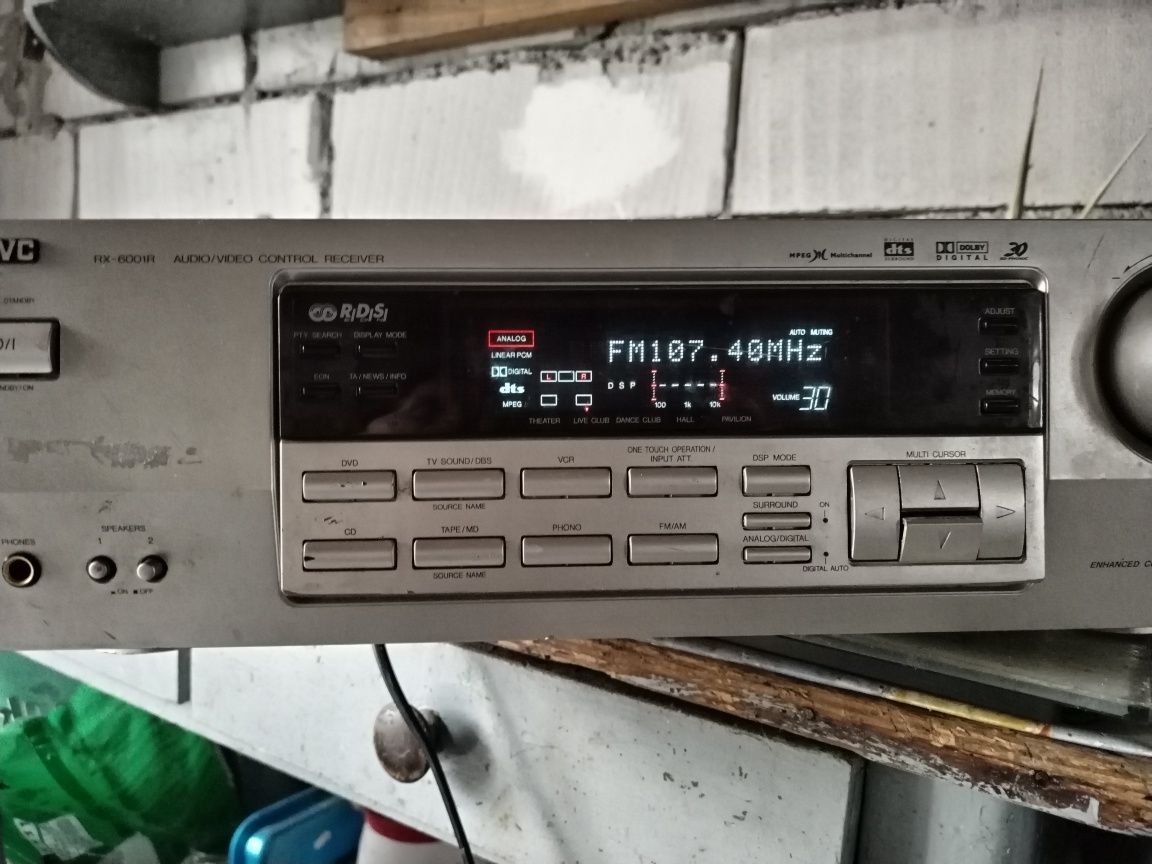 RX-6001R stereo 200 W de la JVC