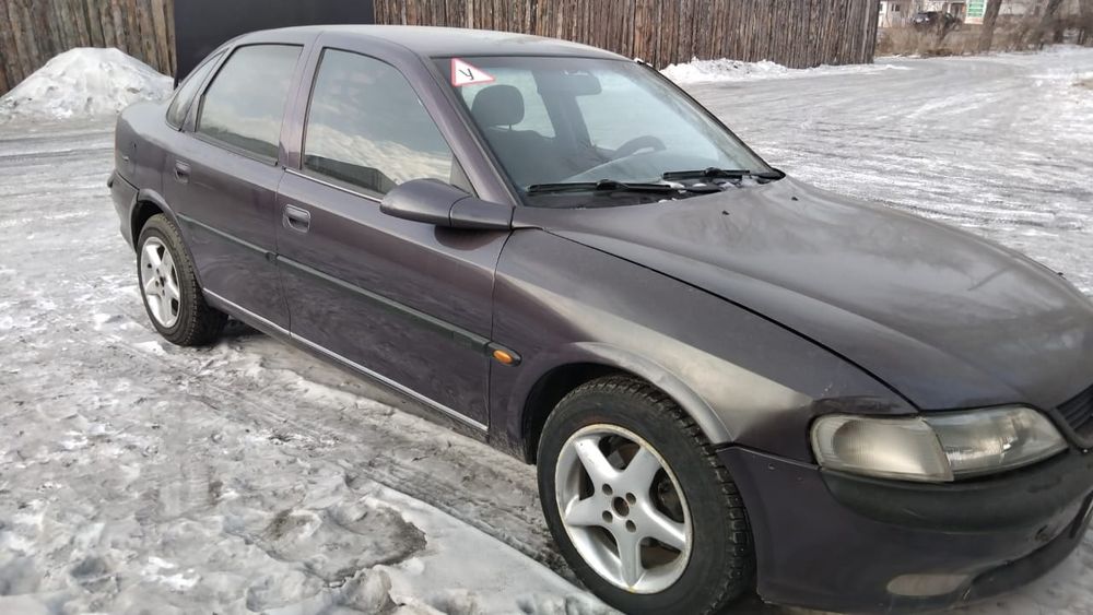 Продам автомобиль опель вектра