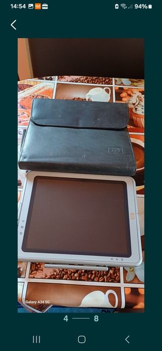 Laptop cu touch-screen si display rotativ