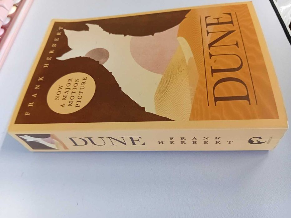 Дюн, 1ва книга на английски