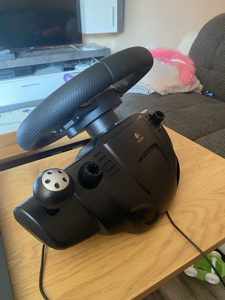 Logitech driving force