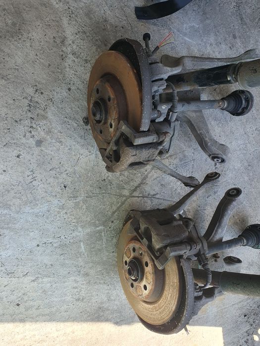 Etrier electric audi a4 b8