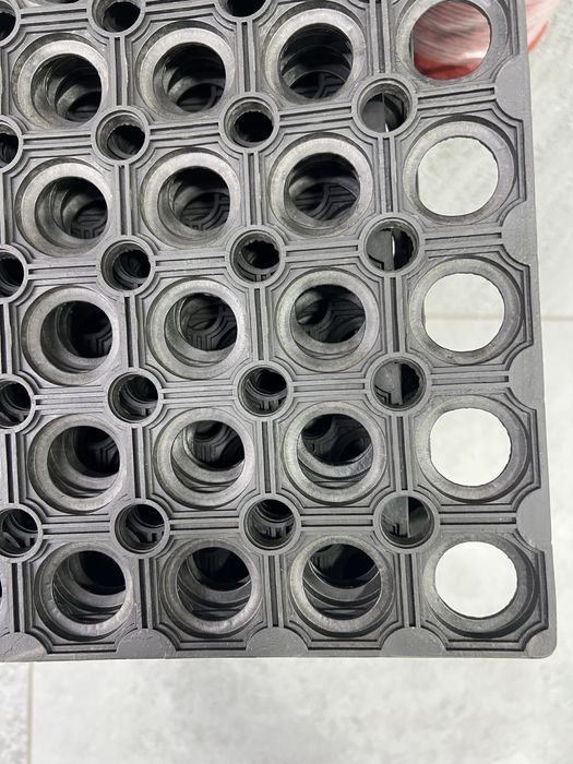 Анти скользящий коврик резиновый от 90см