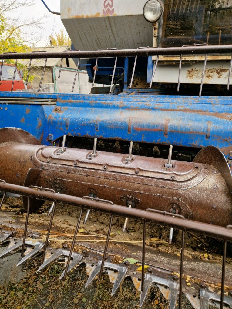 Комбайн Енисей 1200