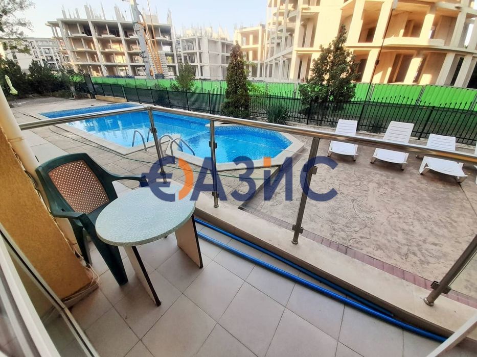 Продава се Тристаен апартамент в к.к. Слънчев бряг - 92 кв.м за 881 €/кв.м - Снимка #12