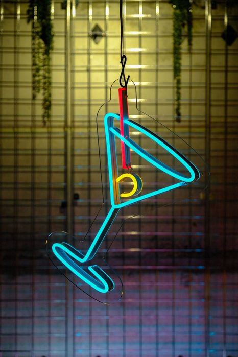 Неон, неоновые буквы и вывески / neon