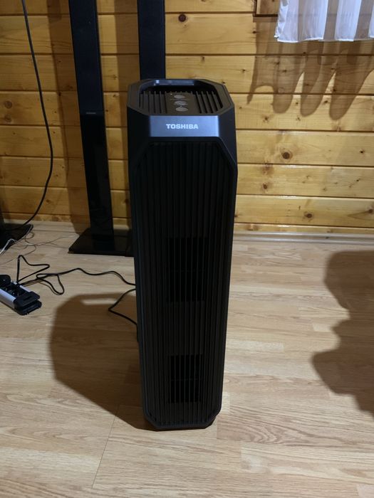 Purificator aer TOSHIBA