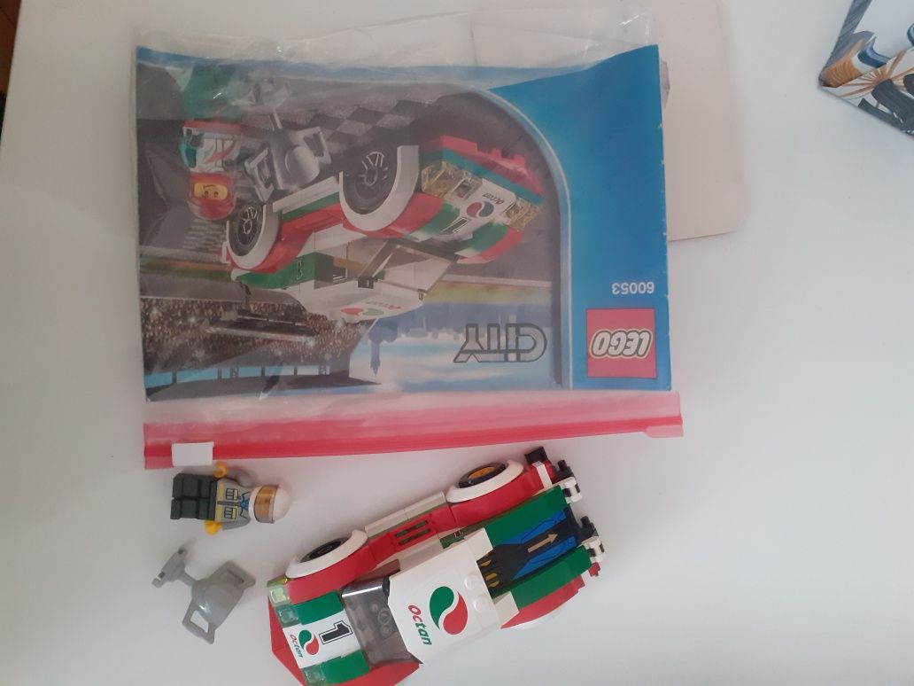 Lego original /mașina curse / 60053