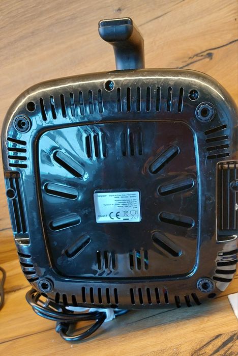 Фритюрник с горещ въздух Air Fryer BEPER, 5 лит + подарък пасатор