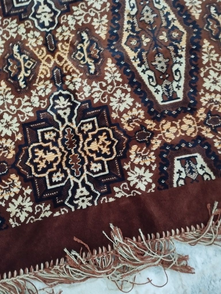 Продаю ковёрЫ  старинный