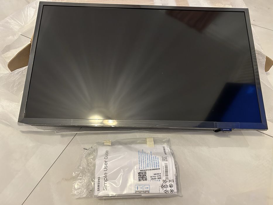 Samsung H5000F 32cm