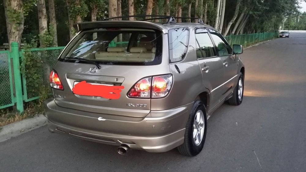 Продаётся Lexus RX300 V6