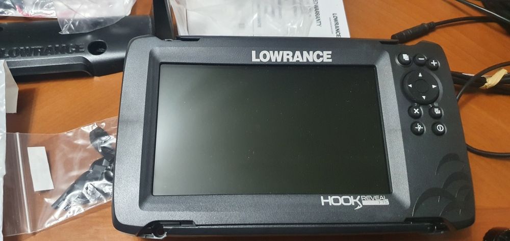 Эхолот lowrance hook reveal 7 ts