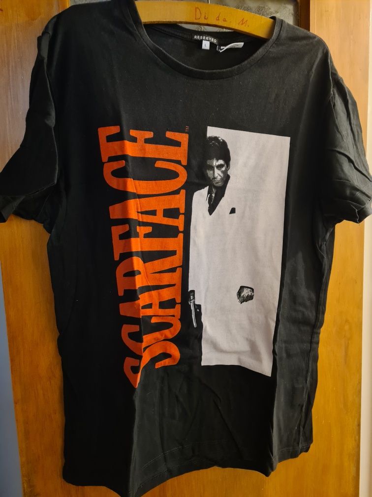 Set tricouri  aproape noi  Look (L) , Reserved (L) , Bershka (L)
