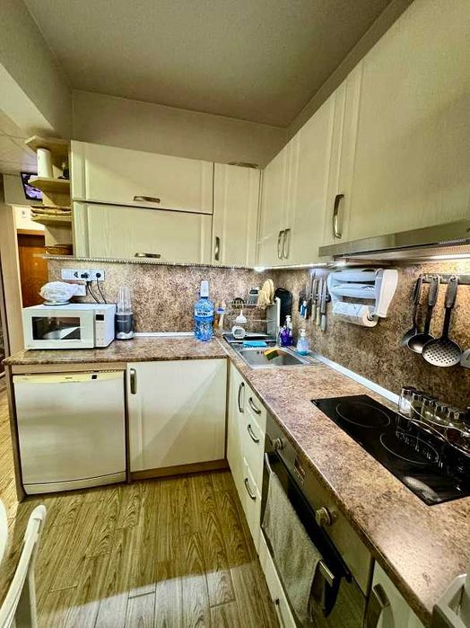 Продава се Многостаен апартамент в Стара Загора, Център - 100 кв.м за 1750 €/кв.м - Снимка #2