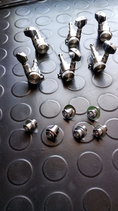 Заключващи ключове за китара