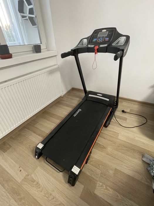 Banda de alergare KONDITION HM-4800 1.5 CP, viteza 0.8-14.8 km/h,