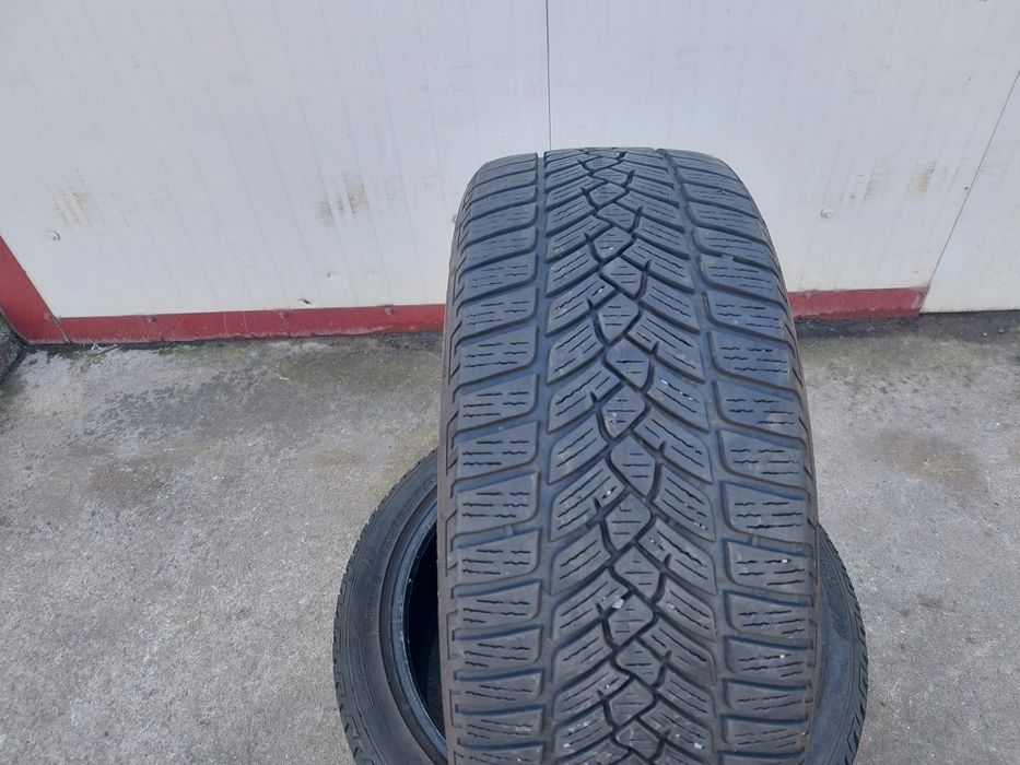 150 lei bucata! Doua anvelope M+S/IARNA 215 45 17 Fulda