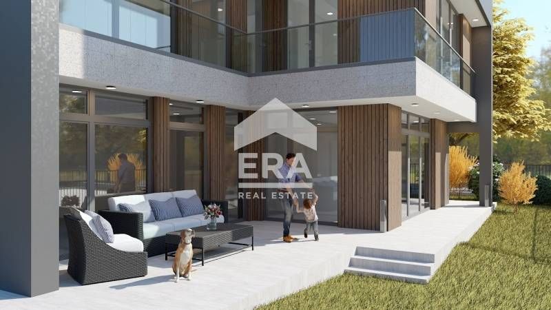 Урегулиран поземлен имот за продажба, с проект за три къщи и лице на г