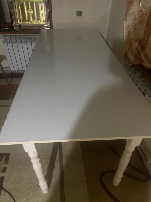 Продаю стол качественный
