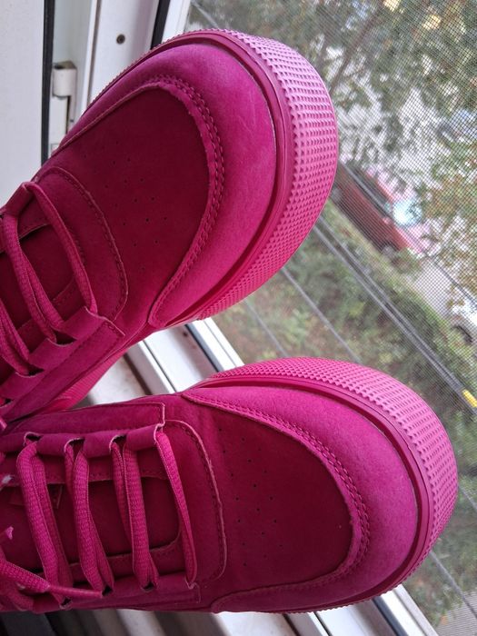 Adidasi dama 42 roz fucsia
