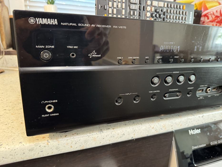 Yamaha RX-V675 Качествен ресивър