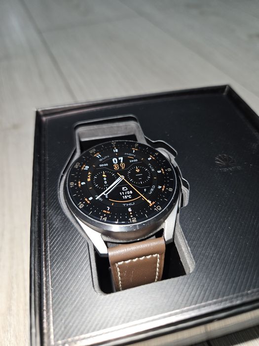 Huawei Watch 3 Pro + МНОГО аксесоари