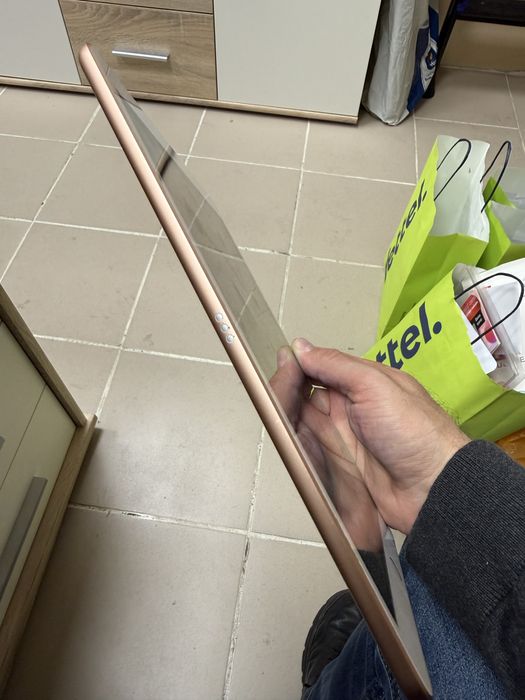 Таблет Apple iPad 7-th Generation (2019) 32gb 10,2”, 4G+Wi-fi