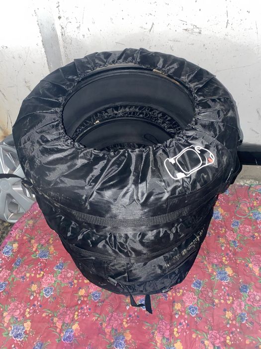 Чехол для колес