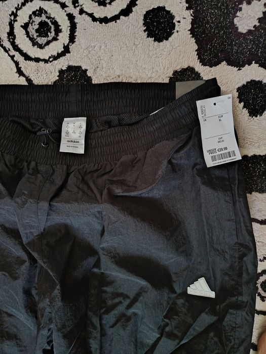 Haine de firma noi cu eticheta diferite marimi