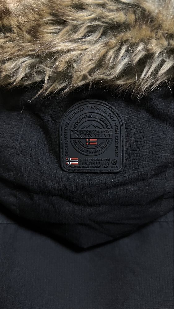 Parka Geographical Norway in stare foarte buna.