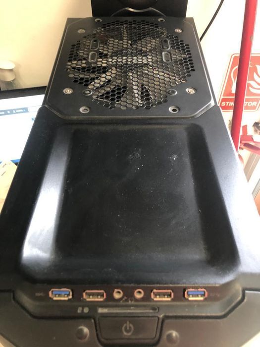 Unitate Pc Medion CmStorm QuadCore QuadCore 2.40 Ghz -A-