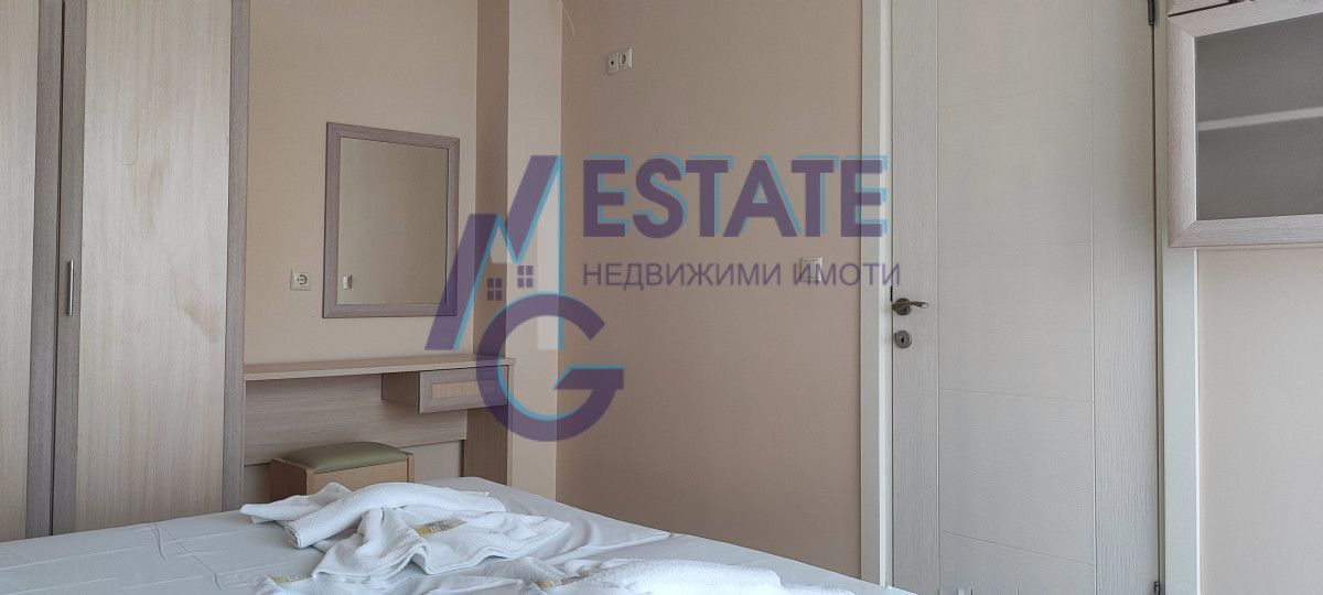 Светъл, уютен и стилно обзаведен двустаен апартамент с Акт 16 в